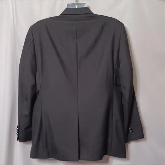 Jos .A.Bank Men's Black Single Breasted Jacket. Size 42R